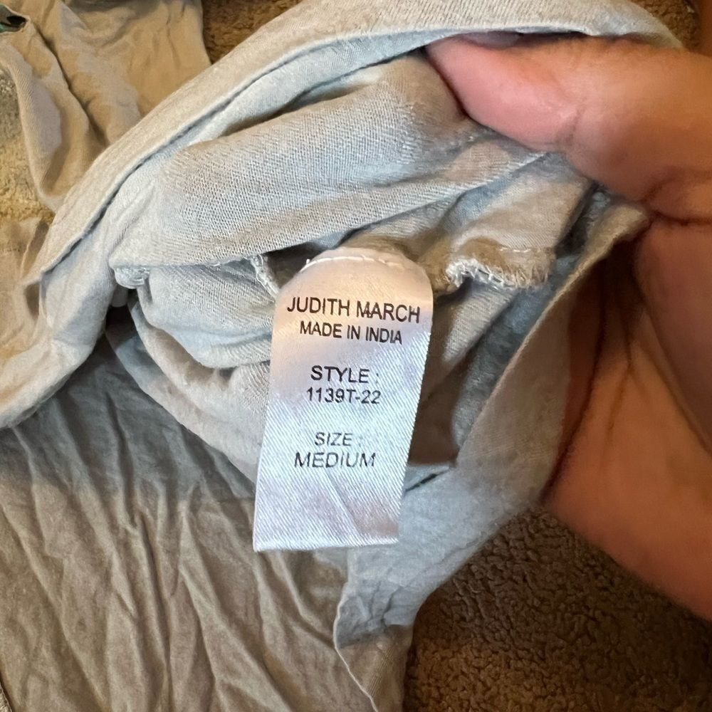 Judith march medium tee - Picture 6 of 8